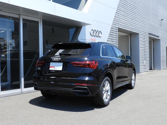 AUDI Q3 35 TFSI S LINE