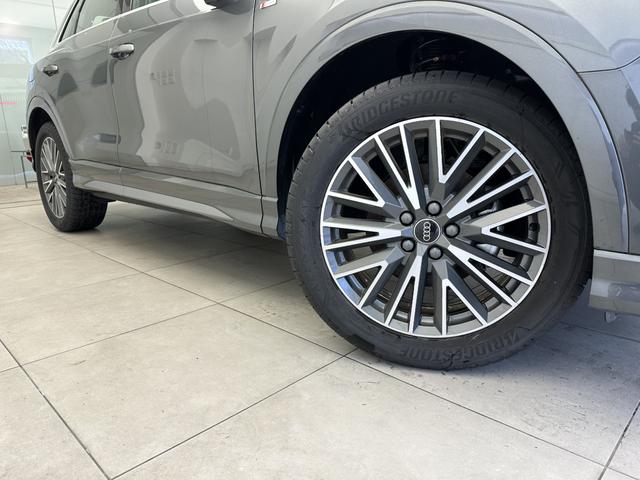 AUDI Q3 35 TFSI S LINE