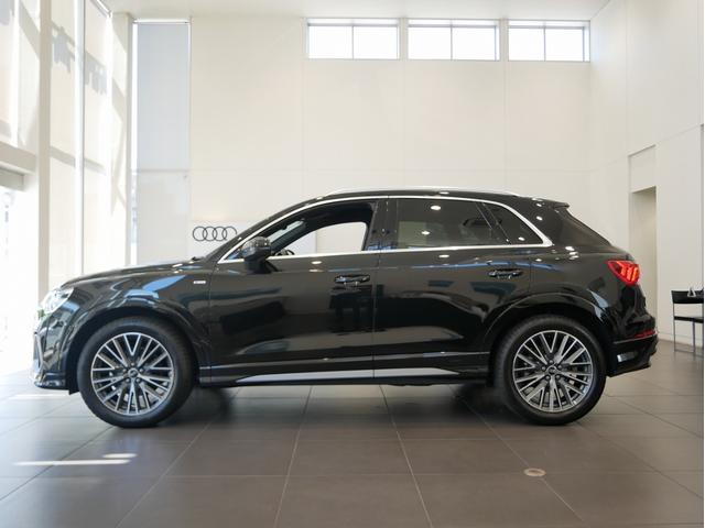 AUDI Q3 35 TFSI S LINE
