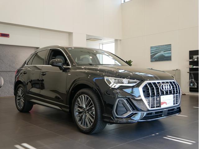 AUDI Q3 35 TFSI S LINE