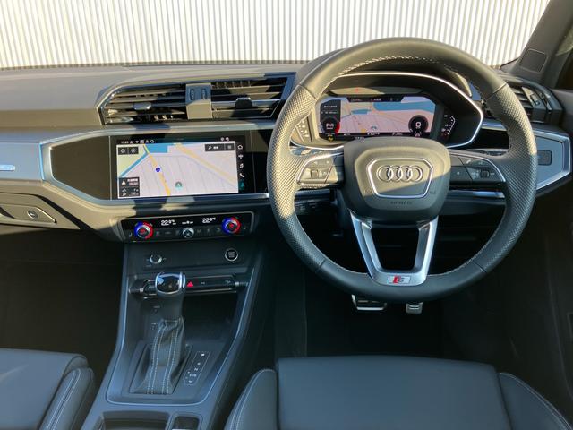 AUDI Q3 35 TFSI S LINE