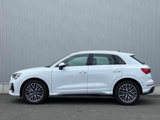 AUDI Q3 35 TFSI S LINE