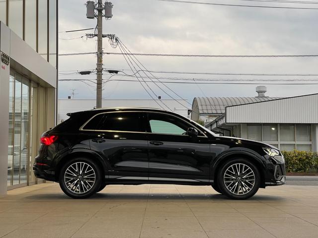 AUDI Q3 35 TFSI S LINE