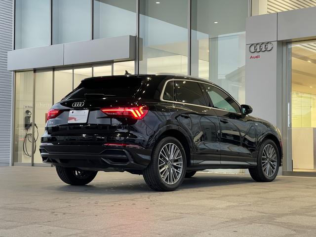 AUDI Q3 35 TFSI S LINE