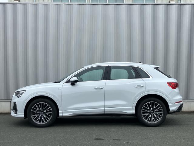 AUDI Q3 35 TFSI S LINE