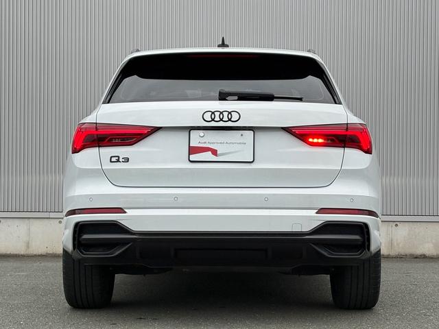 AUDI Q3 35 TFSI S LINE