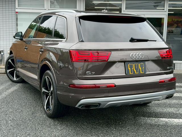 AUDI Q7 55TFSI QUATTRO