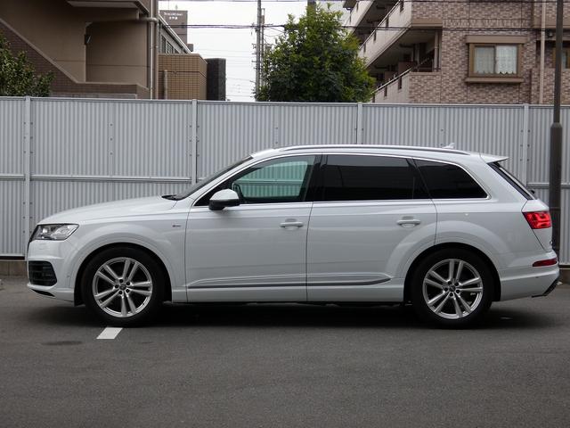 AUDI Q7 55TFSI QUATTRO