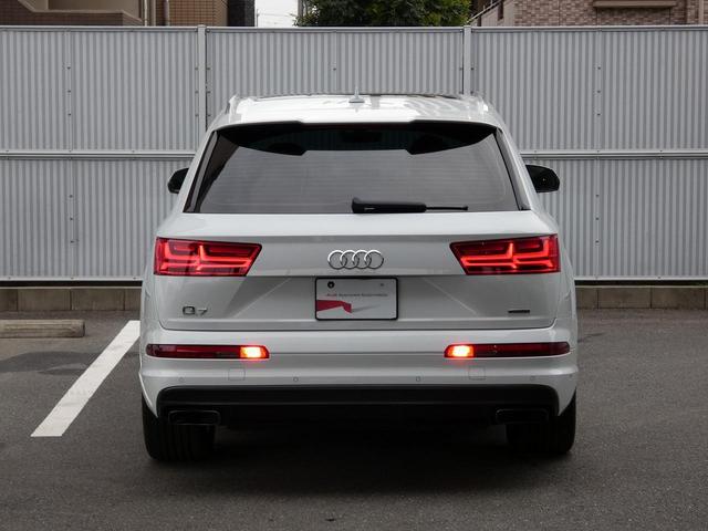 AUDI Q7 55TFSI QUATTRO
