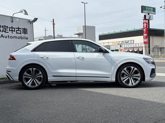 AUDI Q8 55TFSI QUATTRO S LINE