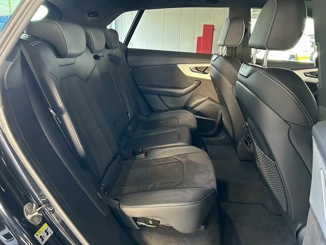AUDI Q8 55TFSI QUATTRO S LINE