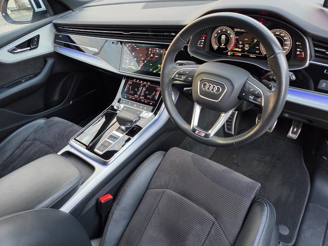 AUDI Q8 55TFSI QUATTRO DEBUT PACKAGE S LINE
