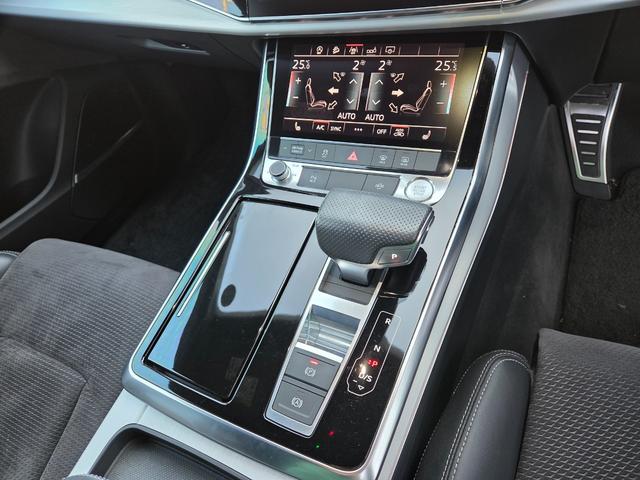 AUDI Q8 55TFSI QUATTRO DEBUT PACKAGE S LINE