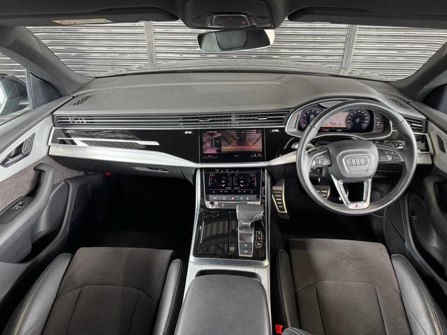AUDI Q8 55TFSI QUATTRO DEBUT PACKAGE S LINE