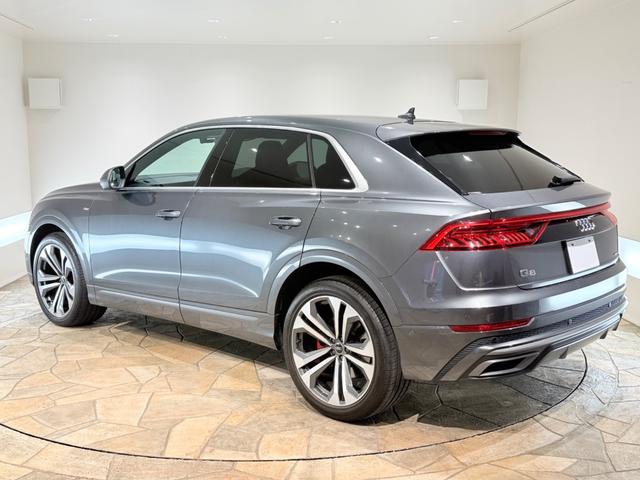 AUDI Q8 55TFSI QUATTRO S LINE