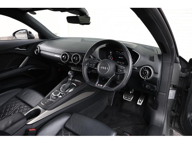 AUDI TTS COUPE MEMORIAL EDITION