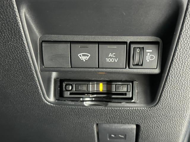 TOYOTA AQUA X
