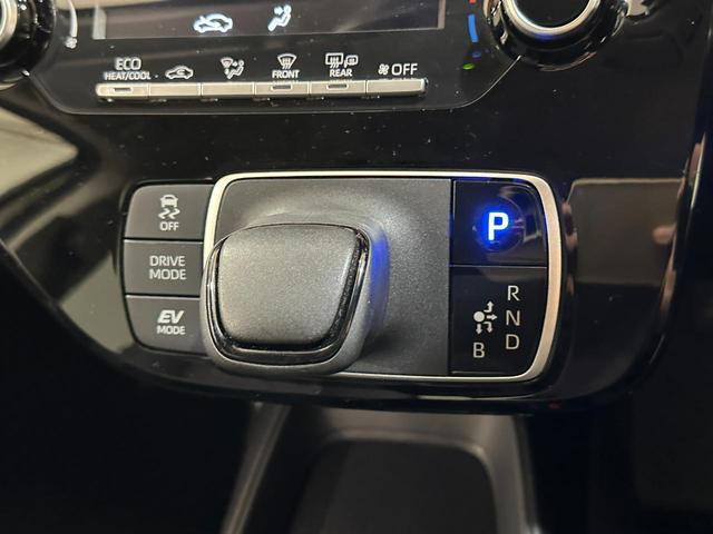 TOYOTA AQUA X