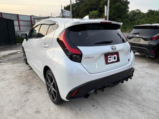 TOYOTA AQUA GR SPORT