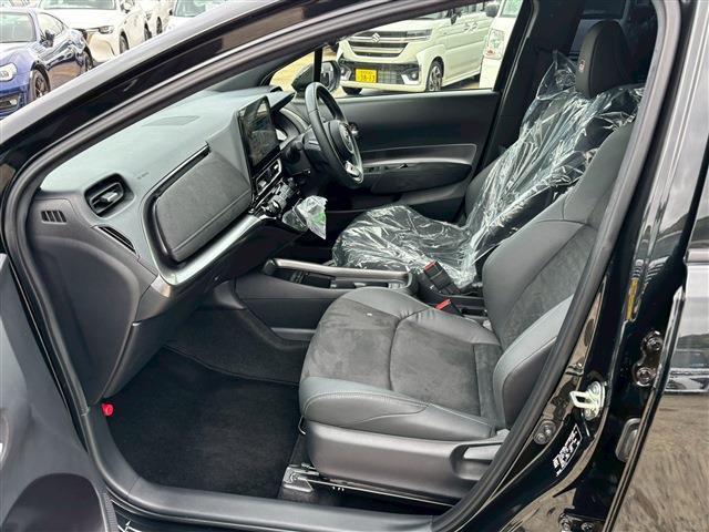 TOYOTA AQUA GR SPORT