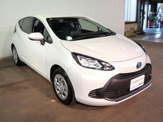 TOYOTA AQUA X