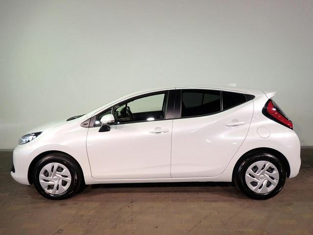 TOYOTA AQUA X