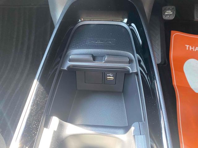 TOYOTA AQUA G