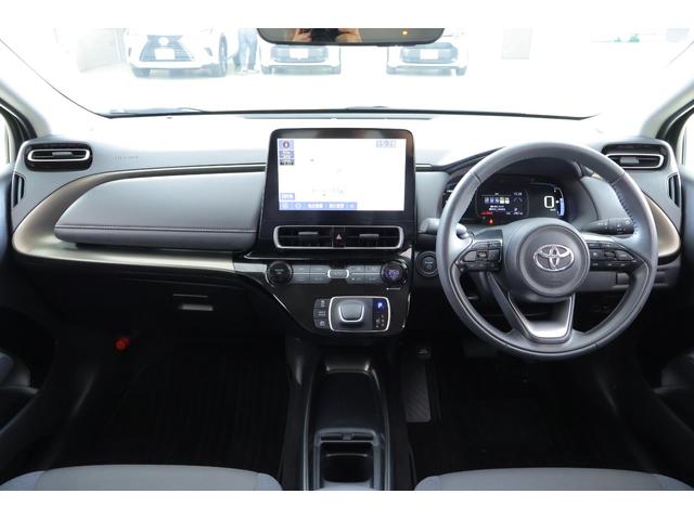 TOYOTA AQUA Z