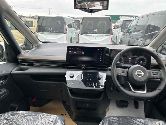 NISSAN SERENA E-POWER HIGHWAY STAR V