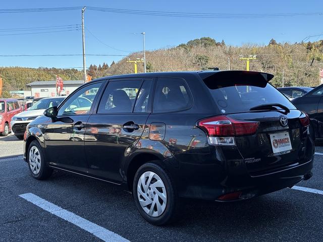 TOYOTA COROLLA FIELDER HYBRID EX