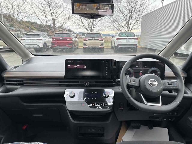 NISSAN SERENA HIGHWAY STAR V