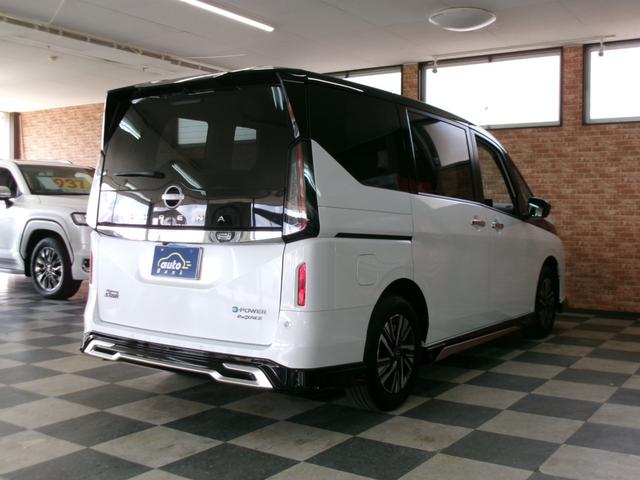 NISSAN SERENA E-4ORCE HIGHWAY STAR V
