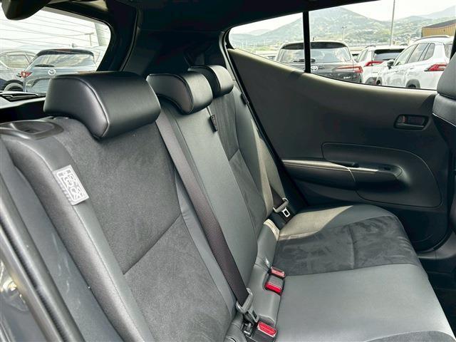 TOYOTA AQUA GR SPORT
