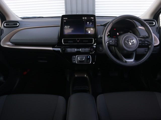 TOYOTA AQUA Z RAFFINE