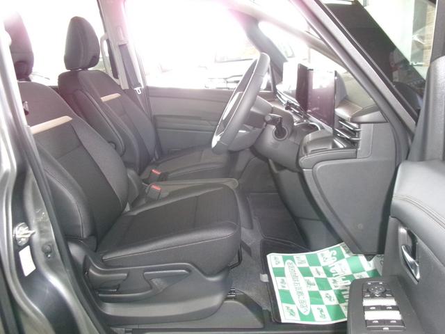 NISSAN SERENA E-4ORCE HIGHWAY STAR V