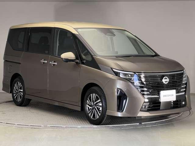 NISSAN SERENA E-POWER LUXION