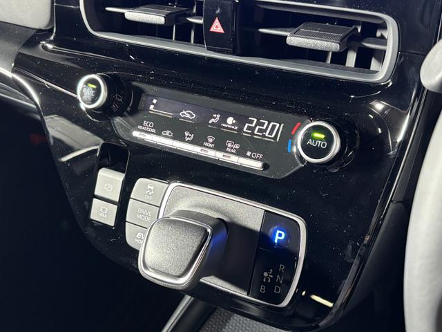 TOYOTA AQUA Z