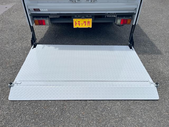 ISUZU ELF TRUCK