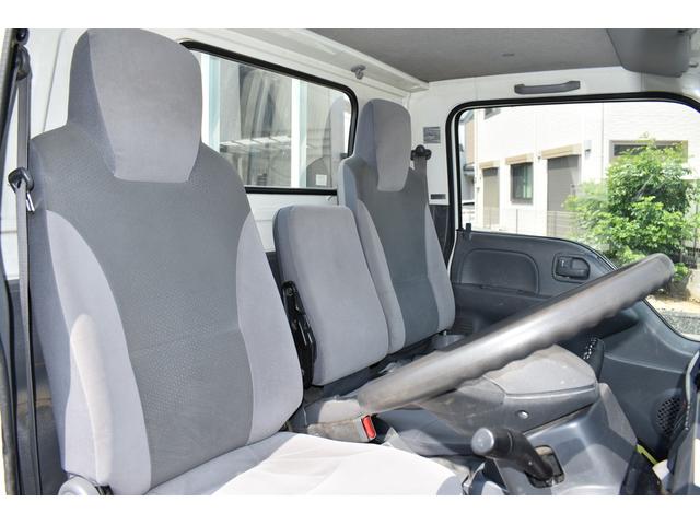 ISUZU ELF TRUCK FULL FLATLOW