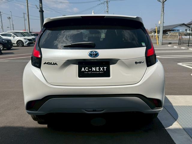 TOYOTA AQUA Z