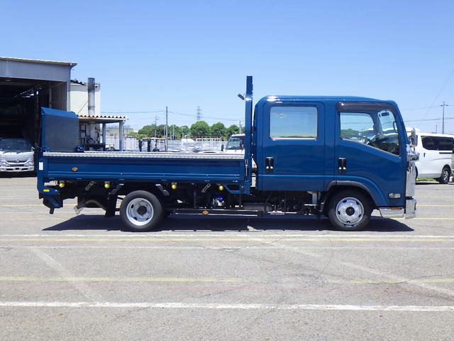 ISUZU ELF TRUCK DOUBLE CAB