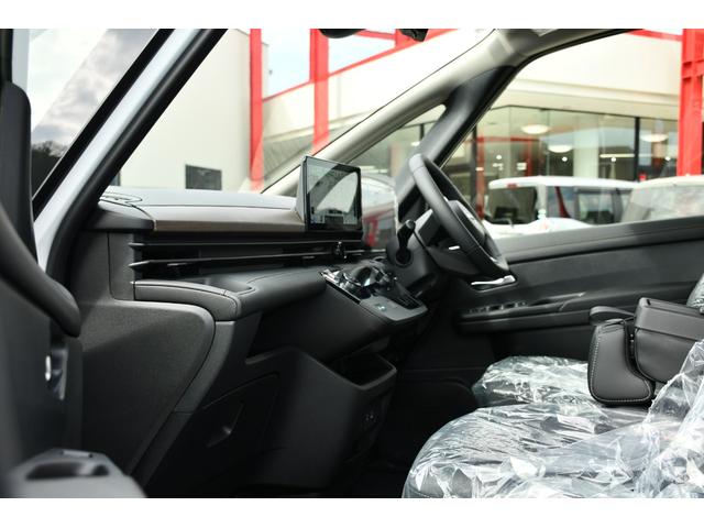 NISSAN SERENA E-POWER HIGHWAY STAR V