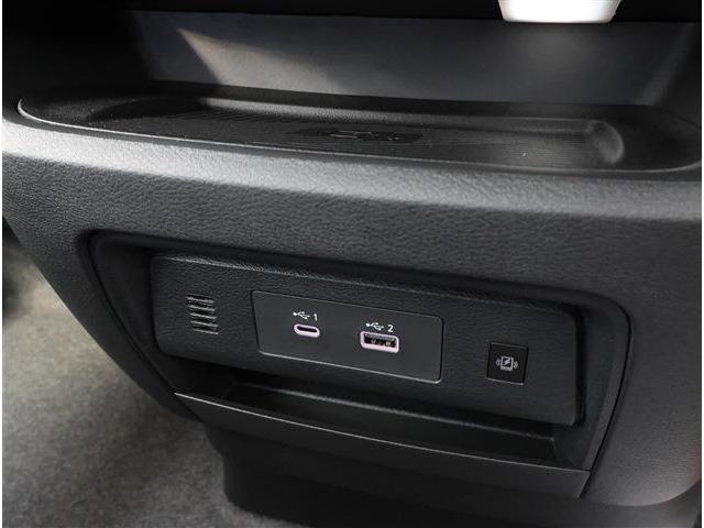 NISSAN SERENA E-POWER HIGHWAY STAR V