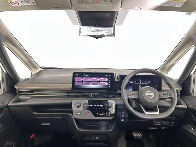 NISSAN SERENA E-4ORCE HIGHWAY STAR V