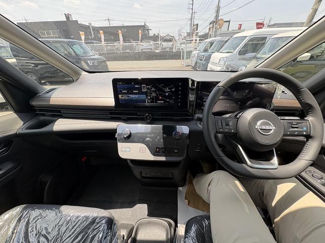 NISSAN SERENA E-POWER HIGHWAY STAR V