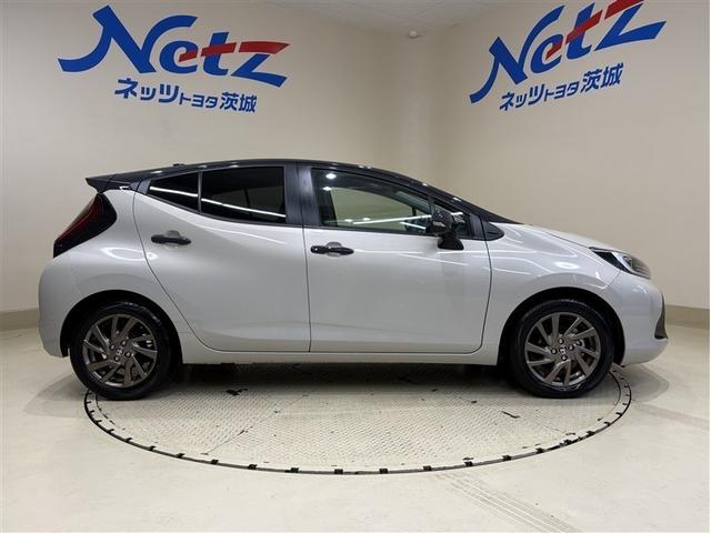 TOYOTA AQUA Z RAFFINE