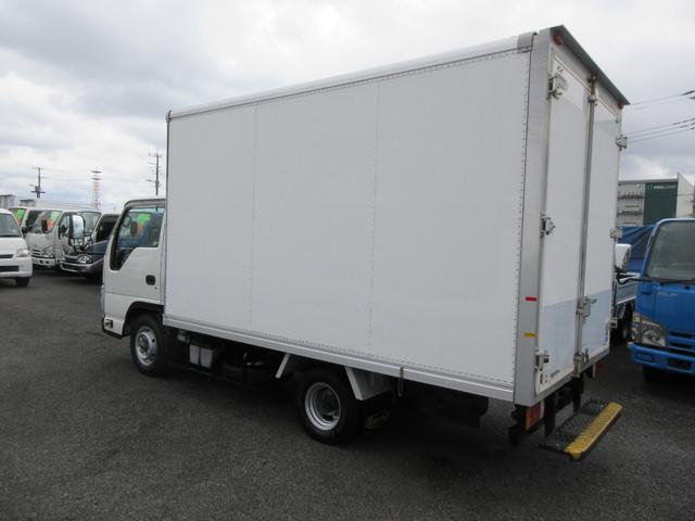ISUZU ELF TRUCK FLATLOW