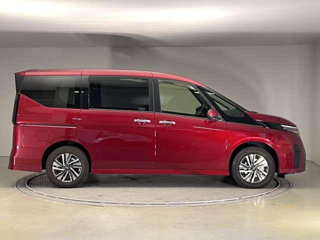 NISSAN SERENA E-4ORCE HIGHWAY STAR V