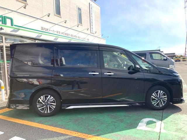 NISSAN SERENA E-POWER HIGHWAY STAR V