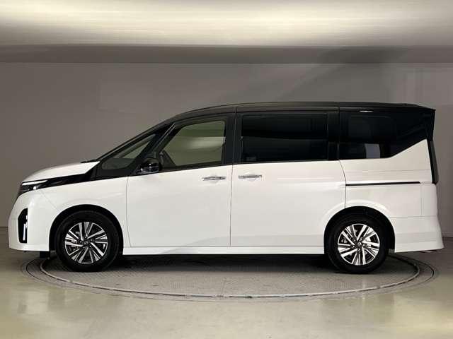 NISSAN SERENA E-POWER HIGHWAY STAR V